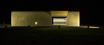 Dossier de presse | 1250-01 - Communiqué de presse | Salle multigénérationnelle - CoCo architecture - Architecture institutionnelle - Crédit photo : Edouard DECAM