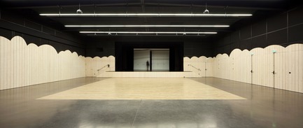 Dossier de presse | 1250-01 - Communiqué de presse | Salle multigénérationnelle - CoCo architecture - Architecture institutionnelle - Crédit photo : Edouard DECAM