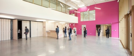 Dossier de presse | 1250-01 - Communiqué de presse | Salle multigénérationnelle - CoCo architecture - Architecture institutionnelle - Crédit photo : Edouard DECAM