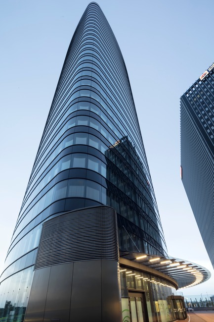Dossier de presse | 3077-01 - Communiqué de presse | ORBI Tower - Zechner & Zechner ZT GmbH - Architecture commerciale - from ouside - Crédit photo : Photographs: www.pierer.net