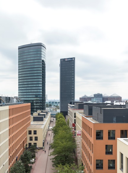 Dossier de presse | 3077-01 - Communiqué de presse | ORBI Tower - Zechner & Zechner ZT GmbH - Architecture commerciale - from ouside - Crédit photo : Photographs: www.pierer.net