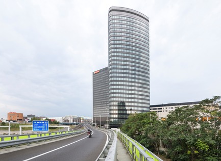 Dossier de presse | 3077-01 - Communiqué de presse | ORBI Tower - Zechner & Zechner ZT GmbH - Architecture commerciale - from ouside - Crédit photo : Photographs: www.pierer.net