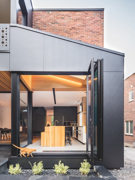 Dossier de presse | 635-07 - Communiqué de presse | BOÎTE NOIRE II - Natalie Dionne Architecture - Architecture résidentielle - Crédit photo :  Raphaël Thibodeau 