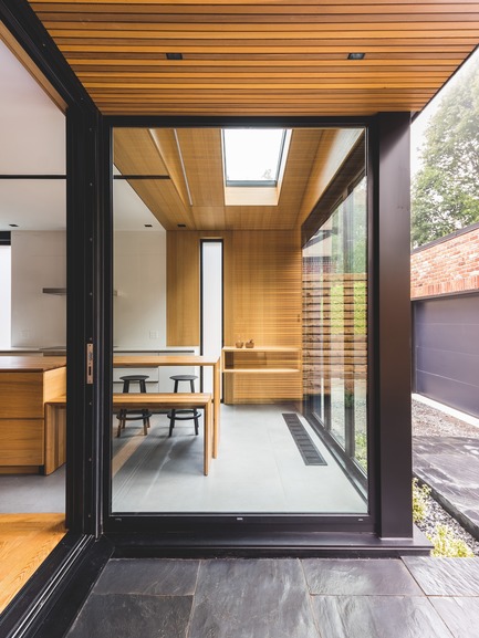 Dossier de presse | 635-07 - Communiqué de presse | BOÎTE NOIRE II - Natalie Dionne Architecture - Architecture résidentielle - Crédit photo :  Raphaël Thibodeau 