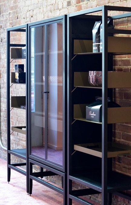 Dossier de presse | 1122-04 - Communiqué de presse | Cuisines Steam à la conquête du modulaire - Cuisines Steam - Produit -         Coquo s'installe dans les locaux de la boutique éphémère edb Pop-up en plein coeur du Vieux-Montréal.&nbsp;Découvrez les possibilités d’aménagements de ces modules et de leur application dans différents contextes - jusqu'au 29 décembre 2017. Espaces aménagés avec style par&nbsp;Creative Flats. - Crédit photo : Co°quo