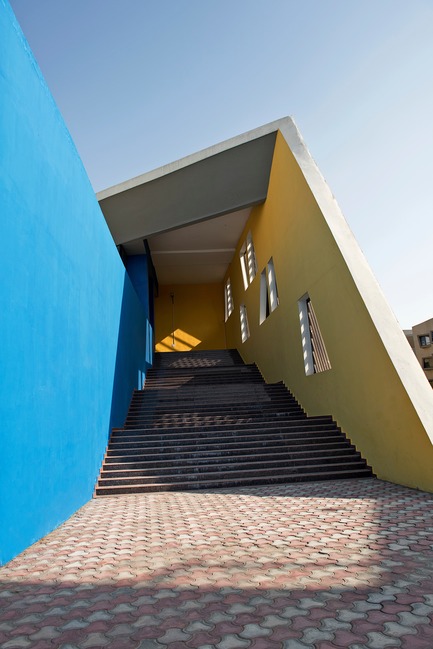 Dossier de presse | 1432-03 - Communiqué de presse | The Street - Sanjay Puri Architects - Architecture institutionnelle - Crédit photo : Dinesh Mehta