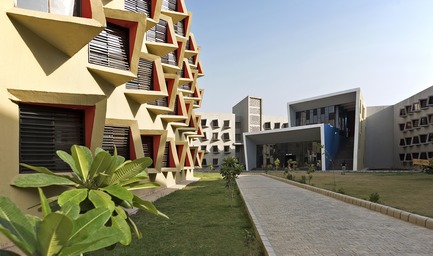Dossier de presse | 1432-03 - Communiqué de presse | The Street - Sanjay Puri Architects - Architecture institutionnelle - Crédit photo : Dinesh Mehta