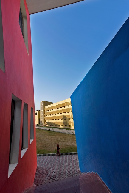 Dossier de presse | 1432-03 - Communiqué de presse | The Street - Sanjay Puri Architects - Architecture institutionnelle - Crédit photo : Dinesh Mehta