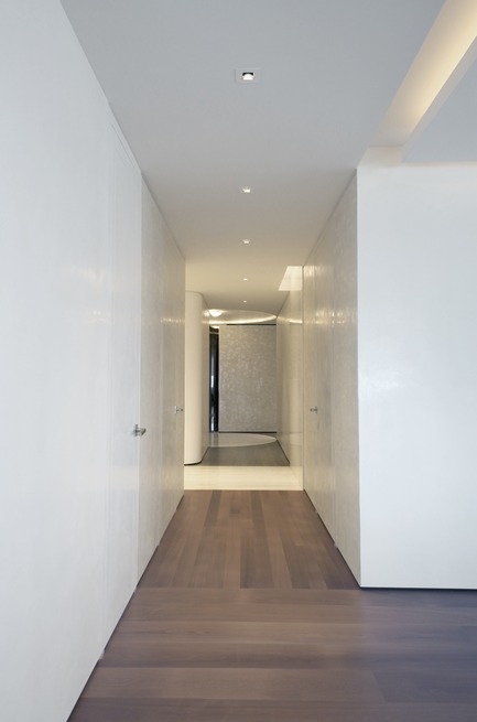 Press kit | 3082-01 - Press release | S Residence - YUUKI KITADA ARCHITECT - Residential Interior Design - Hall Way - Photo credit: Yuuki Kitada