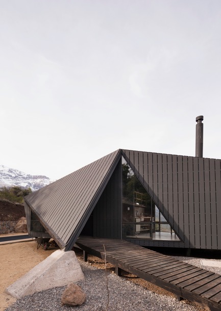 Dossier de presse | 3093-01 - Communiqué de presse | Mountaineer's Refuge - Gonzalo Iturriaga Arquitectos - Architecture résidentielle - Crédit photo : Federico Cairoli