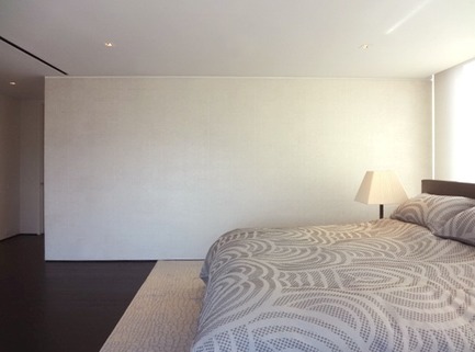 Press kit | 3082-01 - Press release | S Residence - YUUKI KITADA ARCHITECT - Residential Interior Design -  Master Bedroom  - Photo credit: Yuuki Kitada