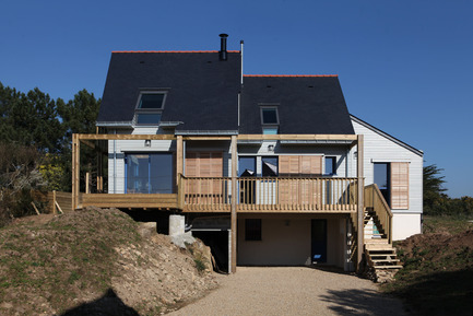 Press kit | 949-03 - Press release | A bioclimatic house in the Gulf of Morbihan - Patrice Bideau - Residential Architecture - Photo credit: Armel Istin
