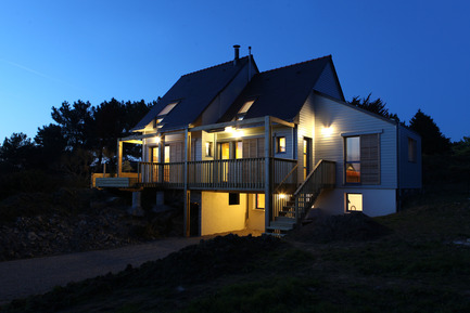 Press kit | 949-03 - Press release | A bioclimatic house in the Gulf of Morbihan - Patrice Bideau - Residential Architecture - Photo credit: Armel Istin
