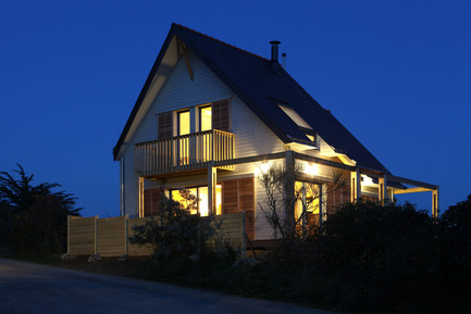 Press kit | 949-03 - Press release | A bioclimatic house in the Gulf of Morbihan - Patrice Bideau - Residential Architecture - Photo credit: Armel Istin