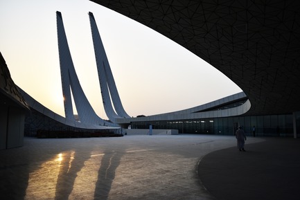 Dossier de presse | 3085-01 - Communiqué de presse | Qatar Faculty of Islamic Studies - MYAA - Architecture commerciale - The Mosque Courtyrad - Crédit photo : MYAA