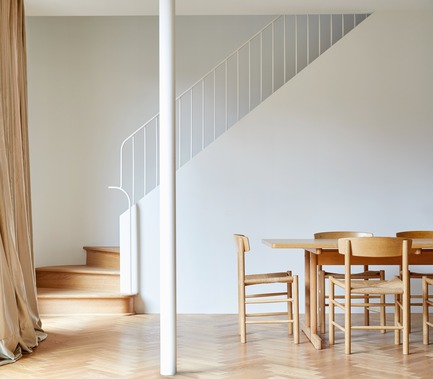 Dossier de presse | 1677-02 - Communiqué de presse | Résidence Villeneuve - Atelier Barda architecture - Design d’intérieur résidentiel - Crédit photo : Maxime Desbiens