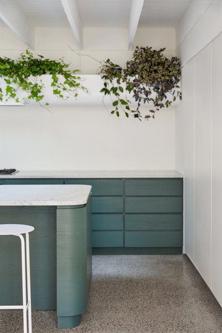 Dossier de presse | 1677-02 - Communiqué de presse | Résidence Villeneuve - Atelier Barda architecture - Design d’intérieur résidentiel - Crédit photo : Maxime Desbiens