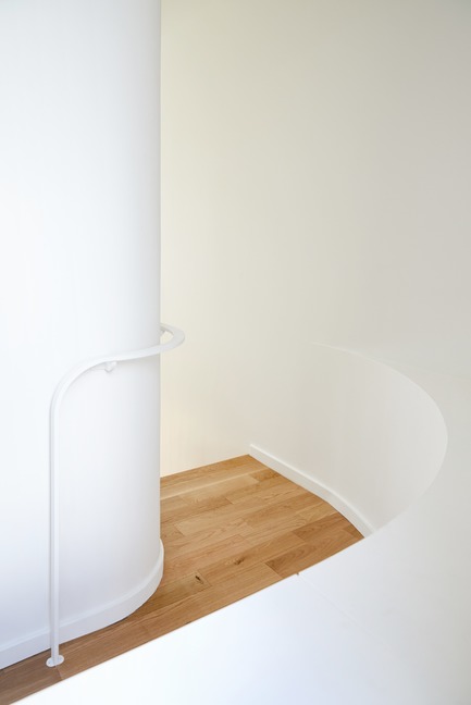 Dossier de presse | 1677-02 - Communiqué de presse | Résidence Villeneuve - Atelier Barda architecture - Design d’intérieur résidentiel - Crédit photo : Maxime Desbiens