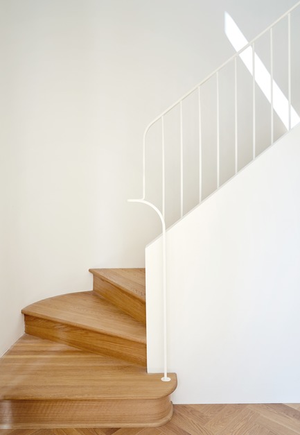 Dossier de presse | 1677-02 - Communiqué de presse | Résidence Villeneuve - Atelier Barda architecture - Design d’intérieur résidentiel - Crédit photo : Maxime Desbiens