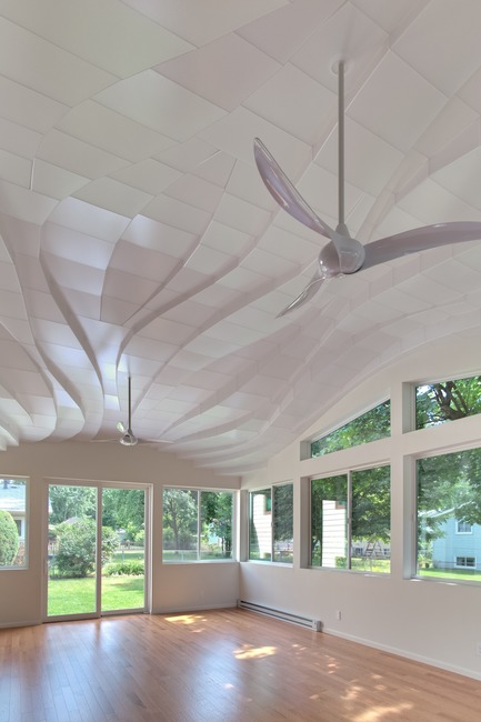 Dossier de presse | 3072-01 - Communiqué de presse | Arrivée de la lumière - Flynn Architecture & Design - Design d’éclairage -  Vue au nord-est, le matin d'été<br>  - Crédit photo : Matt Flynn