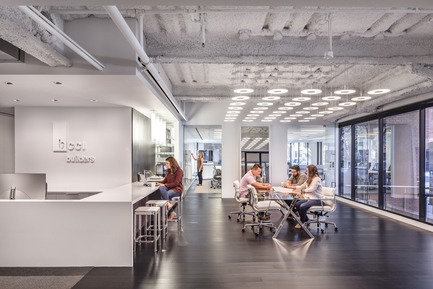 Dossier de presse | 2757-04 - Communiqué de presse | BCCI Construction Company Completes First-Ever WELL v1 Certified Project in San Francisco - BCCI Construction Company - Architecture commerciale - Crédit photo : Blake Marvin