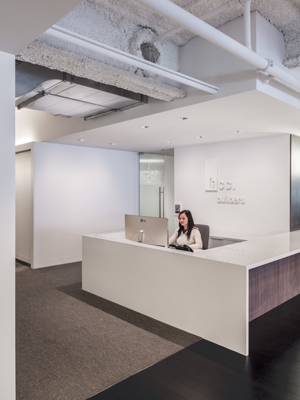 Dossier de presse | 2757-04 - Communiqué de presse | BCCI Construction Company Completes First-Ever WELL v1 Certified Project in San Francisco - BCCI Construction Company - Architecture commerciale - Crédit photo : Blake Marvin
