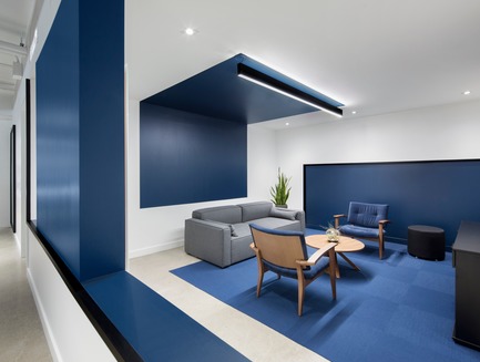 Press kit | 1303-05 - Press release | Electronic Arts - Sid Lee Architecture - Commercial Interior Design - Breakout Room - Photo credit: Stéphane Brügger