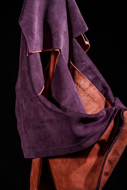 Press kit | 2350-02 - Press release | Elena Vandelli Ηandcrafted Design - Elena Vandelli, Architect and Designer - Fashion Design -   Red Leather L+X Bag<br>   - Photo credit: @ George Messaritakis