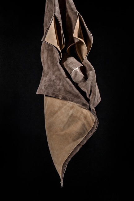 Press kit | 2350-02 - Press release | Elena Vandelli Ηandcrafted Design - Elena Vandelli, Architect and Designer - Fashion Design -  Brown Leather L+X Bag, hanging<br>  - Photo credit:  @ George Messaritakis 
