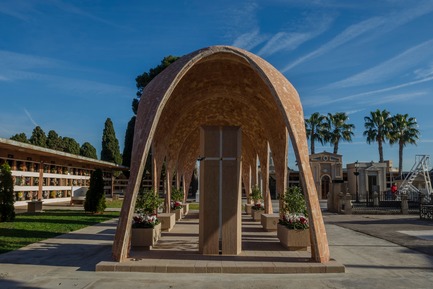 Press kit | 3109-01 - Press release | Mortuary Chapel for the Soriano-Manzanet Family - Vegas&Mileto - Art - General view of the mortuary chapel - Photo credit: Vegas&amp;Mileto
