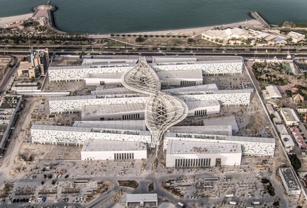 Dossier de presse | 3073-01 - Communiqué de presse | Sheikh Abdullah Al Salem Cultural Centre - SSH - Architecture institutionnelle - Sheikh Abdullah Al Salem Cultural Centre Aerial Shot 1 - Crédit photo : SSH