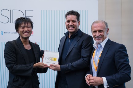 Press kit | 1387-04 - Press release | The New CHUM by CannonDesign + NEUF architect(e)s Wins an INSIDE 2017 Award at The World Architecture Festival in Berlin - CannonDesign + NEUF architect(e)s - Institutional Architecture - Receiving the 2017 INSIDE World Festival of Interiors in Health and Education category&nbsp; - Azad Chichmanian, architect partner NEUF architect(e)s and Gustavo Lima, architect partner CannonDesign - Photo credit: World Architecture Festival