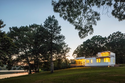 Dossier de presse | 2875-04 - Communiqué de presse | Deep Point Road House - Barker Architecture Office - Architecture résidentielle - Crédit photo : Francis Dzikowski/OTTO