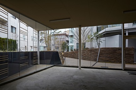 Dossier de presse | 3153-01 - Communiqué de presse | Green Triangle – Aoyama 346 - Ryuichi Sasaki + Rieko Okumura/ Sasaki Architecture - Architecture commerciale - Crédit photo : Koichi Torimura