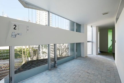 Dossier de presse | 3153-01 - Communiqué de presse | Green Triangle – Aoyama 346 - Ryuichi Sasaki + Rieko Okumura/ Sasaki Architecture - Architecture commerciale - Crédit photo : Koichi Torimura