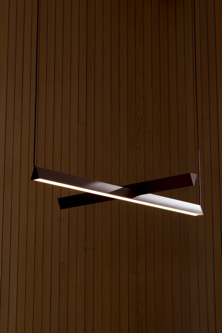 Press kit | 1619-07 - Press release | Lambert & Fils Launches The Mile at IDS - Lambert & Fils - Lighting Design - Mile 01, burgundy. - Photo credit: Arseni Khamzin