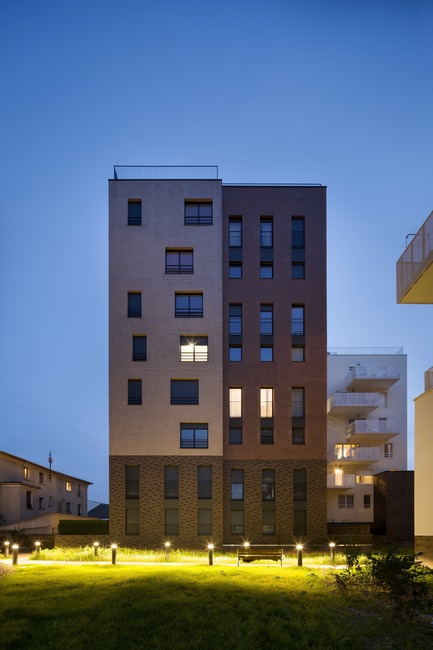 Dossier de presse | 3181-02 - Communiqué de presse | 104 logements en accession et sociaux àIvry-sur-Seine - agence ENGASSER & associés - Architecture résidentielle - Crédit photo : ©Mathieu Ducros