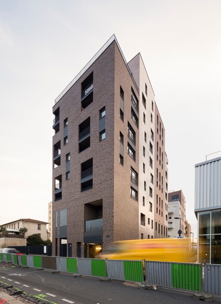Dossier de presse | 3181-02 - Communiqué de presse | 104 logements en accession et sociaux àIvry-sur-Seine - agence ENGASSER & associés - Architecture résidentielle - Crédit photo : ©Mathieu Ducros