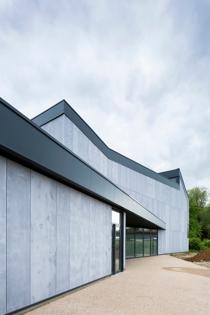 Dossier de presse | 3181-01 - Communiqué de presse | Gymnase du lycée Louis de Cormontaigne à Metz - agence ENGASSER & associés - Architecture institutionnelle - Crédit photo : ©Mathieu Ducros