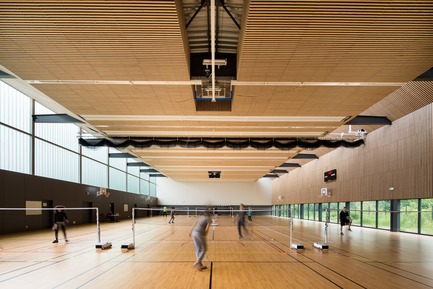 Dossier de presse | 3181-01 - Communiqué de presse | Gymnase du lycée Louis de Cormontaigne à Metz - agence ENGASSER & associés - Architecture institutionnelle - Crédit photo : ©Mathieu Ducros