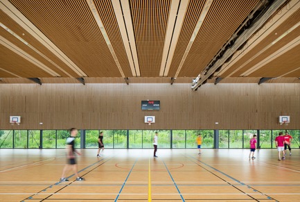 Dossier de presse | 3181-01 - Communiqué de presse | Gymnase du lycée Louis de Cormontaigne à Metz - agence ENGASSER & associés - Architecture institutionnelle - Crédit photo : ©Mathieu Ducros