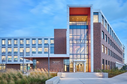 Press kit | 3178-01 - Press release | WSU University Center Expands Higher Education in North Puget Sound Region - SRG Partnership, Inc. - Institutional Architecture - Photo credit: Copyright 2017 Benjamin Benschneider All Rights Reserved