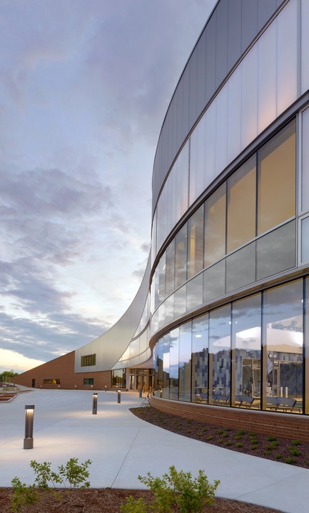 Press kit | 1456-01 - Press release | Maryland Heights Community Recreation Center - CannonDesign - Commercial Architecture - Maryland Heights Community Recreation Center - Photo credit: Gayle Babcock