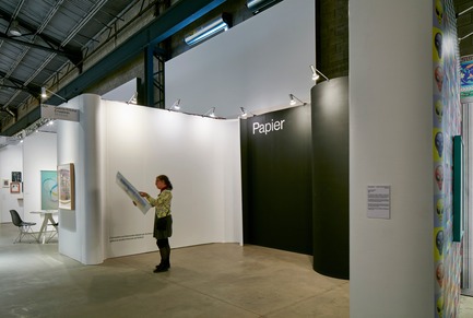 Press kit | 1102-04 - Press release | 9 Unusual Moments - Architecturama - Landscape Architecture -      5 — PAPIER 17<br>Paper inspired layout of a contemporary art fair of works on paper medium<br><br>location : Montreal (Qc) 2017<br>Client :&nbsp;Contemporary Art Galleries Association (AGAC)<br>      - Photo credit: James Brittain Photography