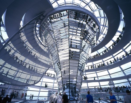 Press kit | 748-33 - Press release | Fostering Society: Foster + Partners: Exhibition on Responsible Architecture Pioneers at the UQAM Centre de Design - UQAM Centre de Design - Event + Exhibition - 1999 - Reichstag, New German Parliament, Berlin, Germany - Photo credit: Foster + Partners