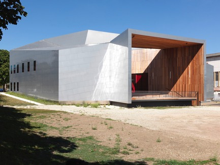 Dossier de presse | 972-04 - Communiqué de presse | Scène de musiques actuelles - Hérault Arnod architectures - Architecture institutionnelle - *Nouvelle image* - Crédit photo : André Morin