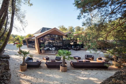 Dossier de presse | 1018-06 - Communiqué de presse | METAFORM Architects Opens Subsidiary in Dubai - Metaform architects - Évènement + Exposition - Boos Beach Club Restaurant - Crédit photo : Steve Troes Fotodesign