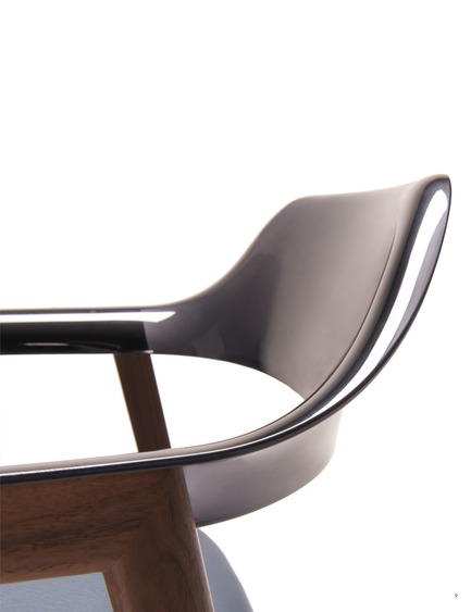 Dossier de presse | 2998-01 - Communiqué de presse | Conde House to Showcase Breadth of New Products and Design Options at Design San Francisco 2018 - Conde House - Design d’intérieur résidentiel - TEN&nbsp;Armchair Black Resin&nbsp; - Crédit photo : Conde House