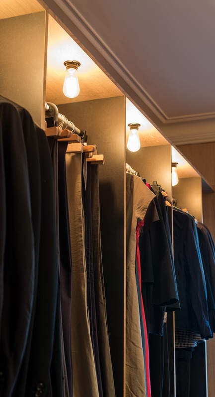 Press kit | 2180-02 - Press release | Mansion "L’hôtel de Bethmann" - Martins | Afonso atelier de design - Residential Interior Design - Dressing room<br> - Photo credit: Mickaël Martins Afonso