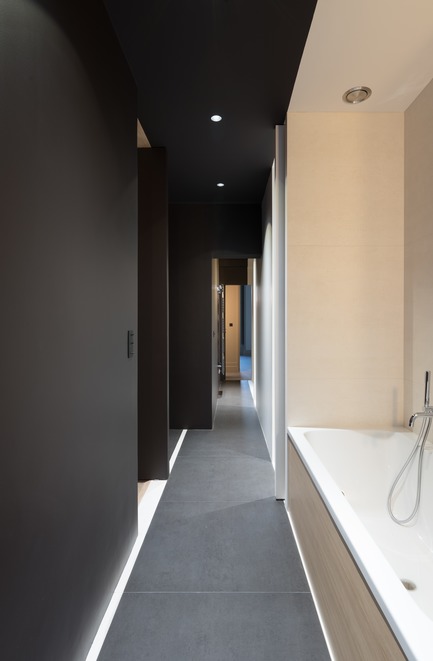 Press kit | 2180-02 - Press release | Mansion "L’hôtel de Bethmann" - Martins | Afonso atelier de design - Residential Interior Design - Bathroom - Photo credit: Mickaël Martins Afonso